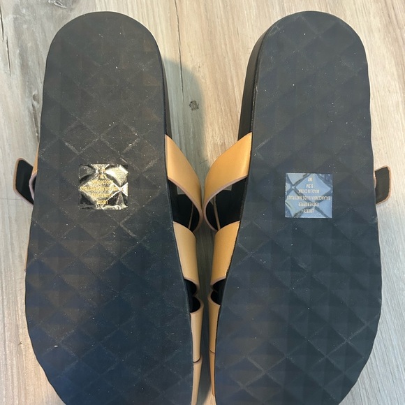 Liberty Black Leather Upper Shoes - Picture 3 of 4